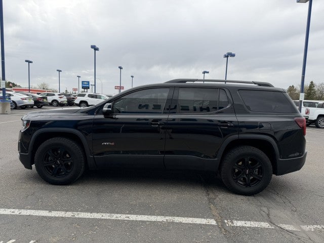 2023 GMC Acadia AT4