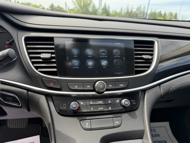 2017 Buick LaCrosse Essence