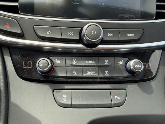 2017 Buick LaCrosse Essence