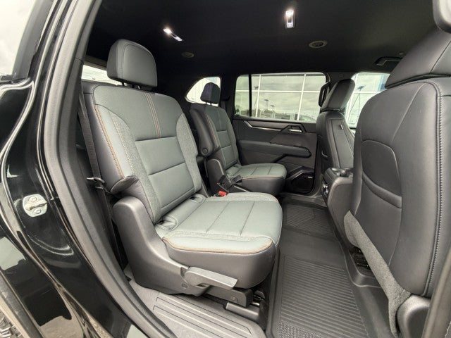 2025 GMC Acadia AT4