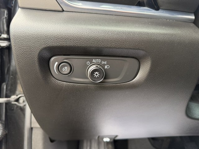 2024 Chevrolet Traverse Limited LT Cloth