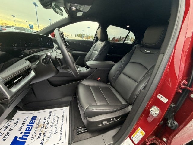 2024 Cadillac XT4 Luxury