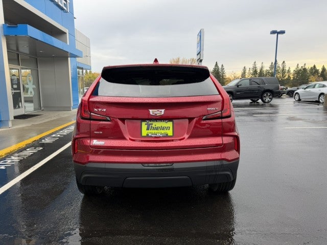 2024 Cadillac XT4 Luxury