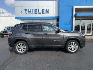 2023 Jeep Compass Latitude Lux FWD