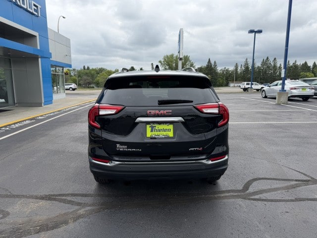 2024 GMC Terrain AT4