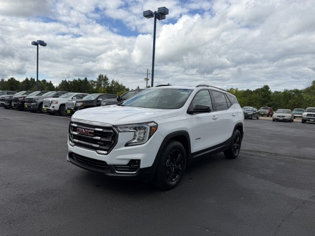2024 GMC Terrain AT4