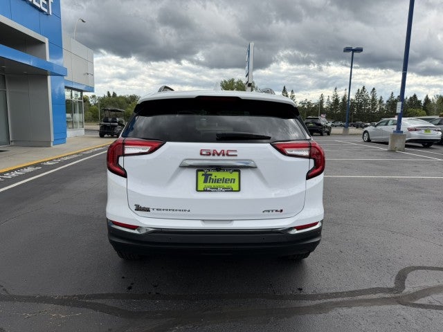 2024 GMC Terrain AT4