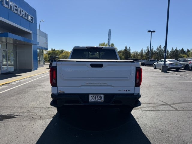 2023 GMC Sierra 1500 AT4X