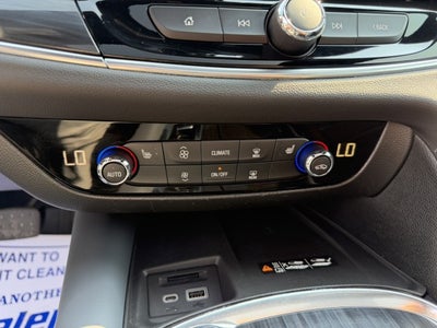 2022 Buick Enclave Essence