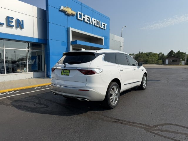 2022 Buick Enclave Essence