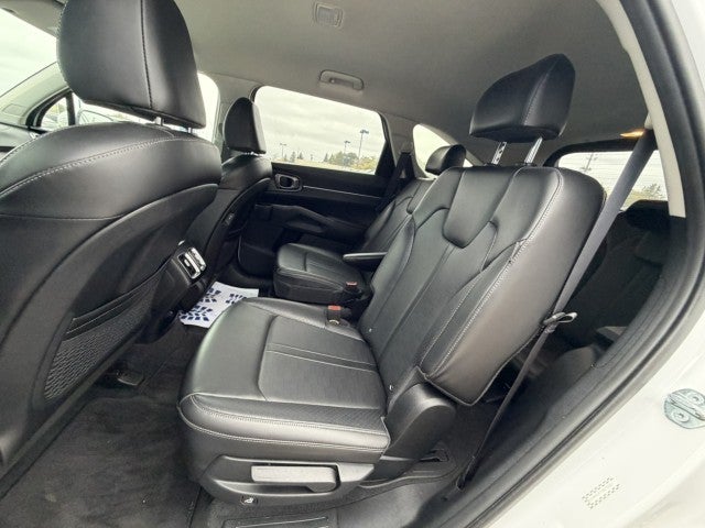 2025 Kia Sorento X-Line EX