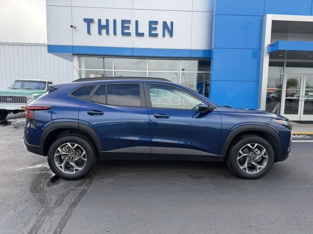 2024 Chevrolet Trax LT's photo