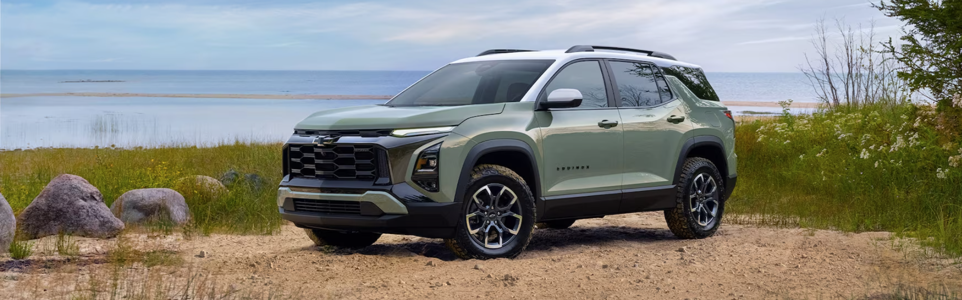 2025 Chevy Equinox parking side view